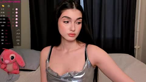 Snapshot of leila_4ever chatting on April 2026 12:52:02 PM Leila online show from April 2026 12:52:02 PM