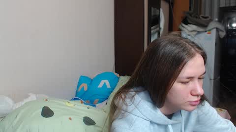 Snapshot of leila_bambi_ chatting on January 2025 04:21:02 PM leila_bambi_ online show from January 2025 04:21:02 PM