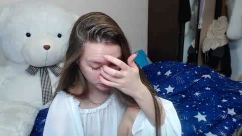 Snapshot of leila_bambi_ chatting on January 2025 09:11:02 PM leila_bambi_ online show from January 2025 09:11:02 PM