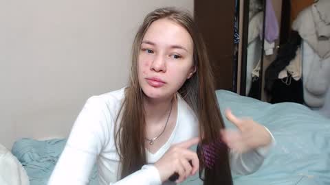 Snapshot of leila_bambi_ chatting on February 2025 08:43:01 AM leila_bambi_ online show from February 2025 08:43:01 AM