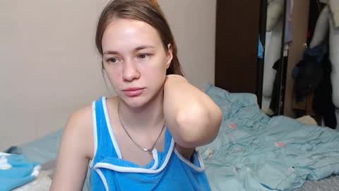 Snapshot of leila_bambi_ chatting on February 2025 11:08:02 PM leila_bambi_ online show from February 2025 11:08:02 PM