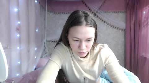 Snapshot of leila_bambi_ chatting on December 2025 05:21:01 PM leila_bambi_ online show from December 2025 05:21:01 PM