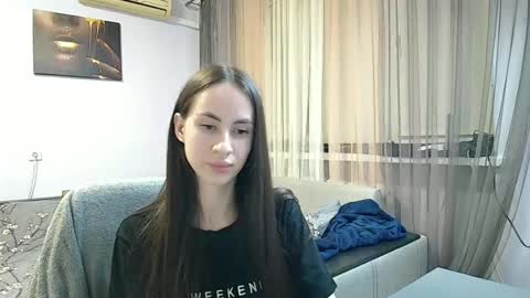 Leila online show from October 2025 04:39:01 PM