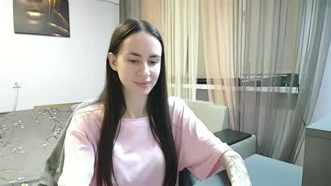 Leila online show from October 2025 06:09:02 PM