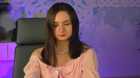 LeilaMurphy online show from February 2025 09:10:01 AM