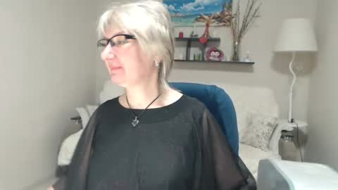 Snapshot of leilamays chatting on February 2026 06:52:01 AM Leila Kinky online show from February 2026 06:52:01 AM