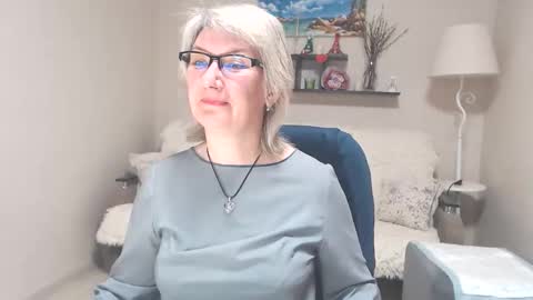 Snapshot of leilamays chatting on June 2026 09:00:02 AM Leila Kinky online show from June 2026 09:00:02 AM