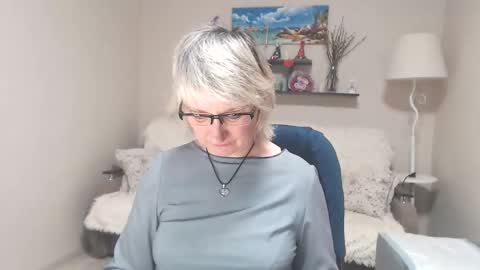 Snapshot of leilamays chatting on June 2026 04:52:02 AM Leila Kinky online show from June 2026 04:52:02 AM
