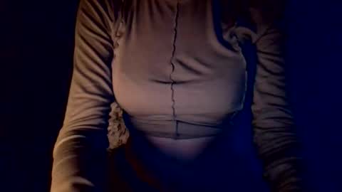 LeilaMeow97 online show from September 2025 10:48:02 PM