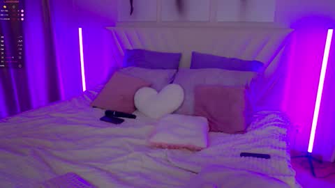 Leila online show from September 2025 02:33:01 AM