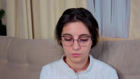 Alexandria online show from November 2025 06:42:02 PM