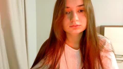 Lelia online show from October 2025 11:53:01 PM