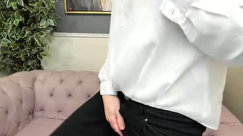 Lena online show from February 2025 07:05:01 AM