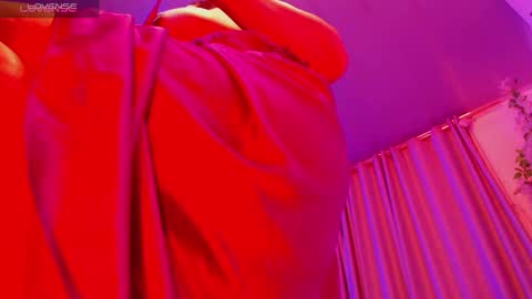 Lenna Kang online show from December 2024 03:42:02 PM