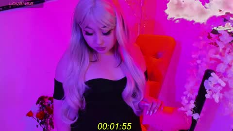 Lenna Kang online show from December 2024 08:00:02 AM