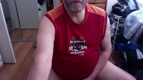 Snapshot of lennyfife chatting on October 2025 03:07:02 AM Pussylicker online show from October 2025 03:07:02 AM