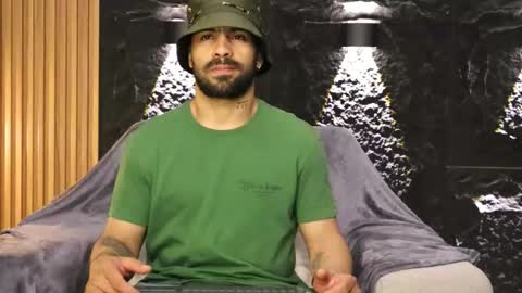 Leo  Diaz online show from February 2026 10:39:02 PM