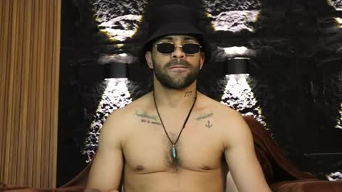 Leo  Diaz online show from May 2026 11:23:04 PM