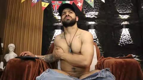 Snapshot of leo_diaz01 chatting on June 2026 02:24:02 AM Leo Diaz online show from June 2026 02:24:02 AM