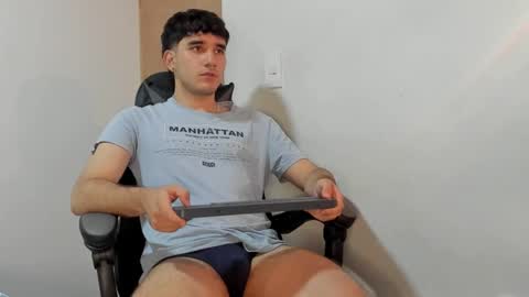 Leo Jones online show from December 2024 01:21:01 AM