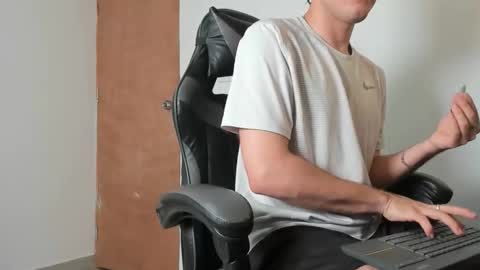 Leo Jones online show from February 2026 05:42:01 PM