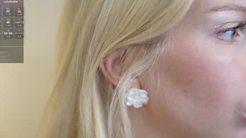  Ashly  online show from December 2024 06:45:01 PM