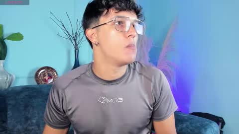 Snapshot of leo_savage_ chatting on January 2026 03:10:02 AM Leo online show from January 2026 03:10:02 AM