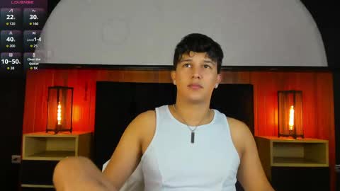 Snapshot of leo_savage_ chatting on June 2026 04:24:01 AM Leo online show from June 2026 04:24:01 AM