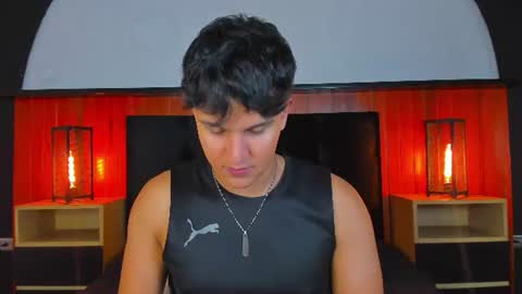 Snapshot of leo_savage_ chatting on June 2026 04:44:01 AM Leo online show from June 2026 04:44:01 AM