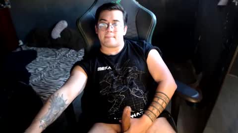 Snapshot of leo_star69 chatting on December 2024 11:34:02 PM leo_star69 online show from December 2024 11:34:02 PM