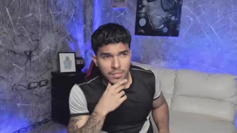 Snapshot of leo_taro chatting on October 2025 12:00:01 AM Leo independent model online show from October 2025 12:00:01 AM