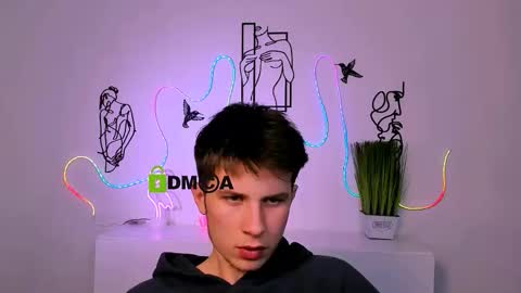 leo_valor online show from December 2025 01:40:01 PM