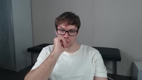 leoackerman online show from November 2025 09:04:02 PM