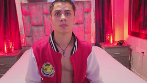 Snapshot of leomonnroe chatting on February 2026 03:59:01 PM leomonnroe online show from February 2026 03:59:01 PM