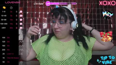 Snapshot of leona_harrison chatting on December 2024 07:53:02 PM Leona Harrison online show from December 2024 07:53:02 PM