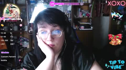 Snapshot of leona_harrison chatting on January 2025 09:57:01 PM Leona Harrison online show from January 2025 09:57:01 PM