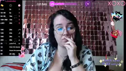 Snapshot of leona_harrison chatting on February 2025 04:38:02 AM Leona Harrison online show from February 2025 04:38:02 AM