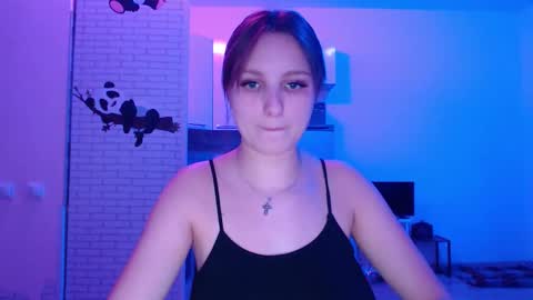 Snapshot of leonaalove chatting on March 2026 04:24:02 PM Leonaalove online show from March 2026 04:24:02 PM