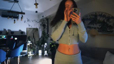 Leo online show from April 2026 08:44:01 PM