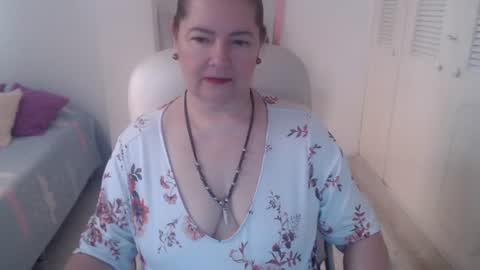 leonela   online show from July 2026 08:25:01 PM