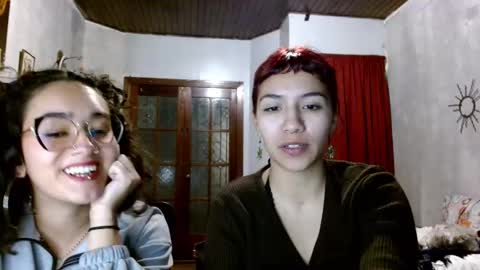 Snapshot of leonelablues chatting on September 2025 04:45:02 AM leonela  online show from September 2025 04:45:02 AM