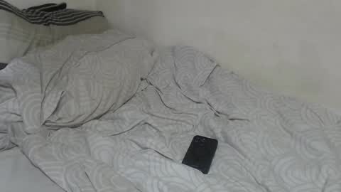 Snapshot of leonevans33 chatting on February 2026 12:01:02 PM LSE online show from February 2026 12:01:02 PM