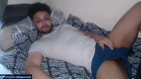 Snapshot of leonevans33 chatting on February 2026 03:08:01 PM LSE online show from February 2026 03:08:01 PM