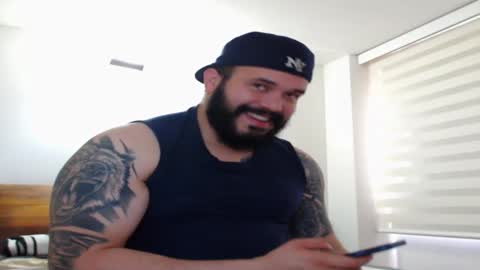 leonidas_murfi71 online show from March 2025 01:59:02 PM