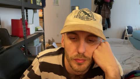 Leon online show from December 2025 11:04:02 AM