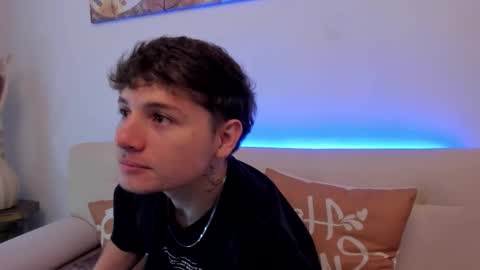 Snapshot of leoo_miller chatting on October 2025 07:54:02 PM Leo online show from October 2025 07:54:02 PM