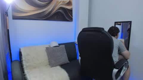 Snapshot of leoo_miller chatting on January 2026 04:06:02 AM Leo online show from January 2026 04:06:02 AM