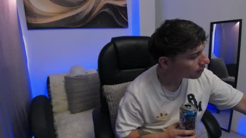 Snapshot of leoo_miller chatting on February 2026 04:28:02 AM Leo online show from February 2026 04:28:02 AM