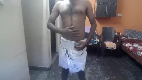 Snapshot of leosbroad chatting on December 2024 01:55:02 PM Leo online show from December 2024 01:55:02 PM