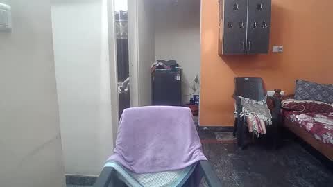 Snapshot of leosbroad chatting on December 2024 02:16:02 PM Leo online show from December 2024 02:16:02 PM